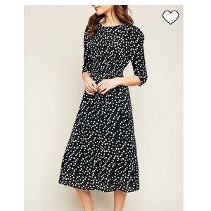 Polka dot dress with 3/4 sleeves